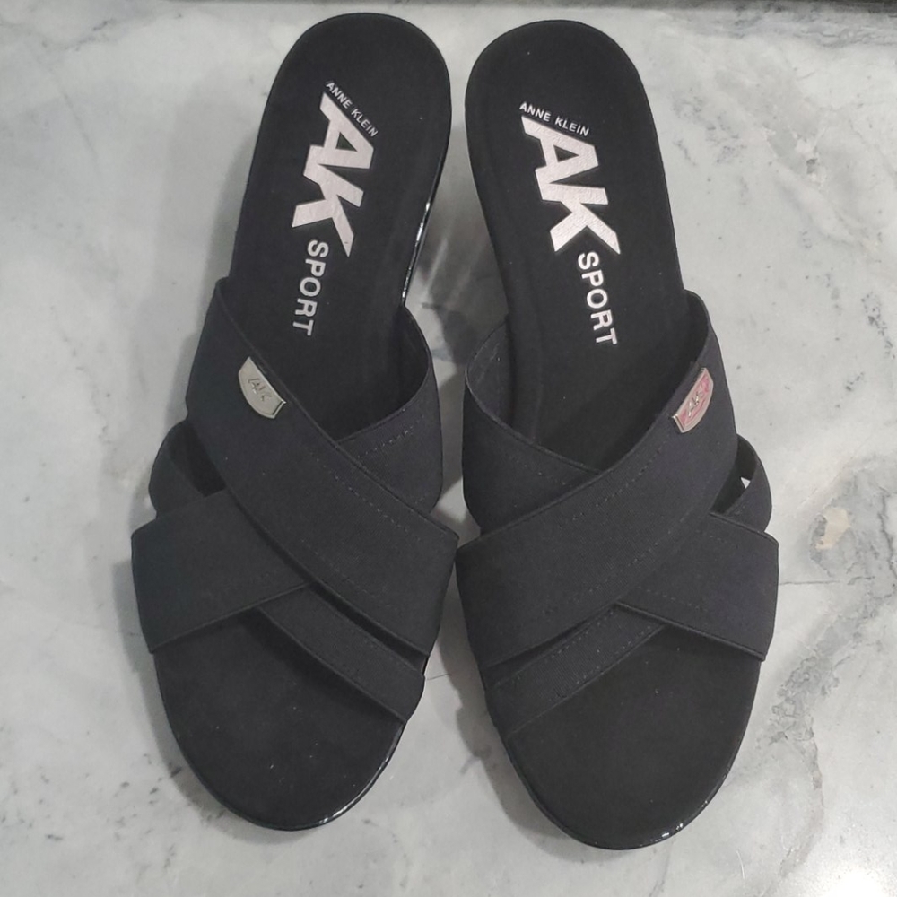 Wedge sandals